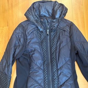 Athleta Black hooded quilted jacket size M